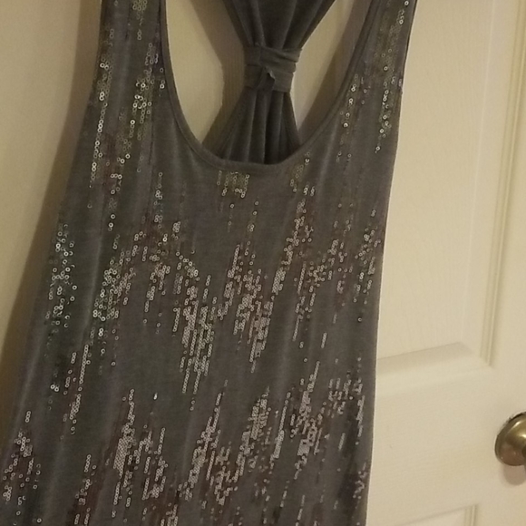 Top - Picture 4 of 4